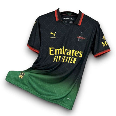 Camiseta de edición especial de marca compartida del AC Milan 2024/25